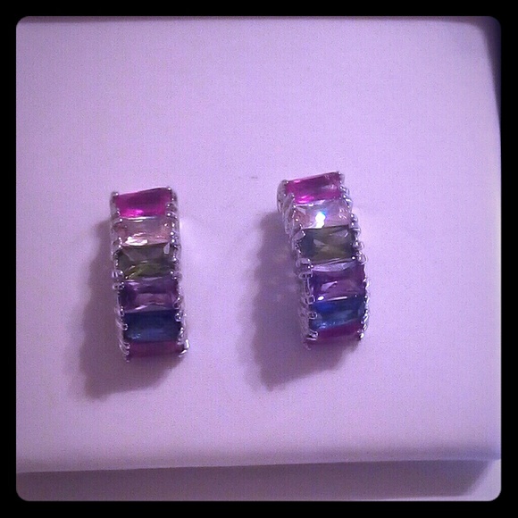 New directions multi colored rhinestone earrings - Picture 5 of 6